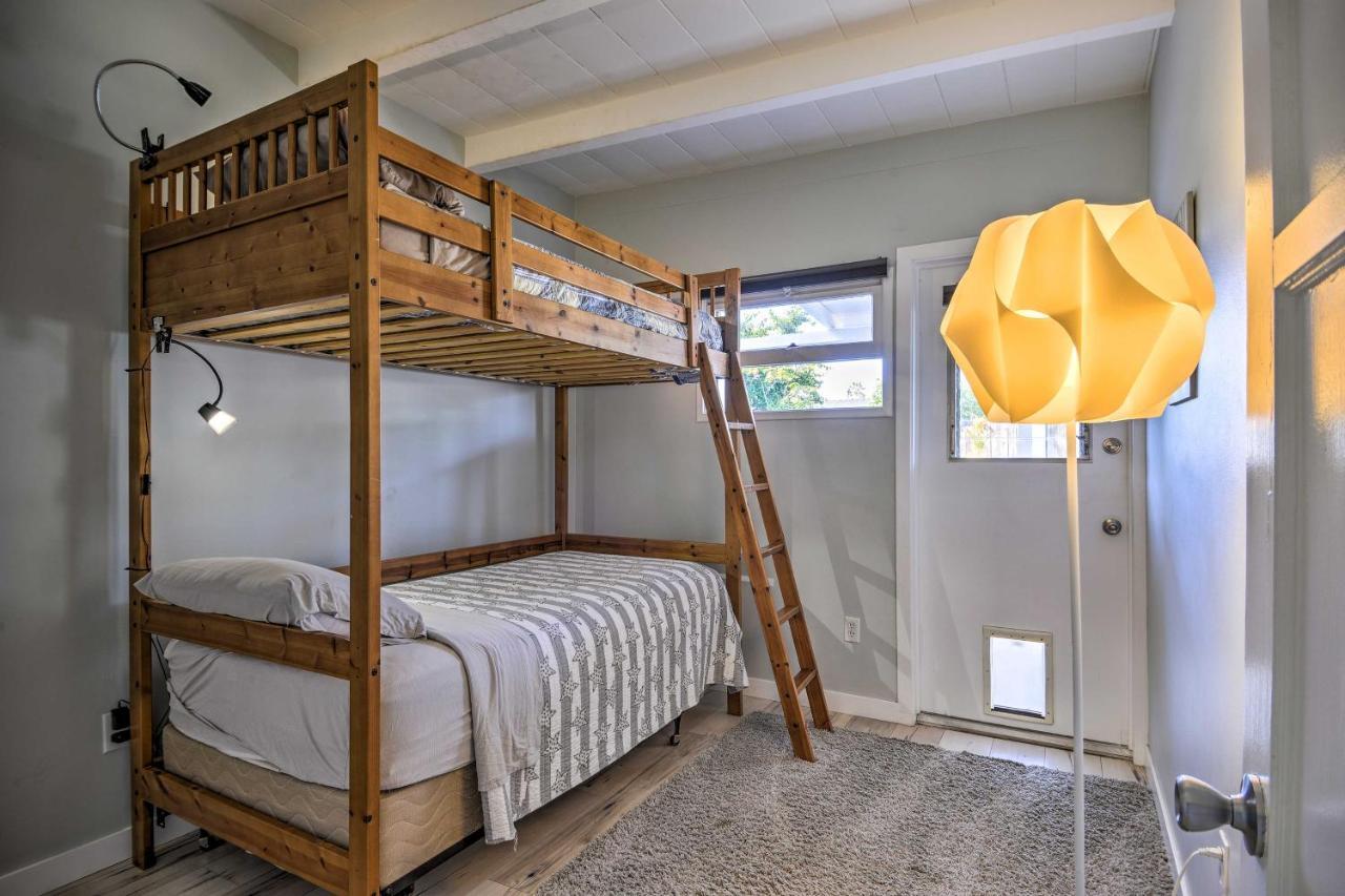Remodeled Ventura Beach Home with Yard&Fire Pit! Exterior foto